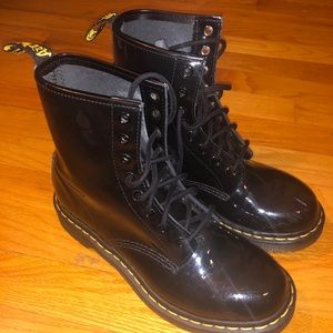 Dr. Martens 1460 Women Classic Boots